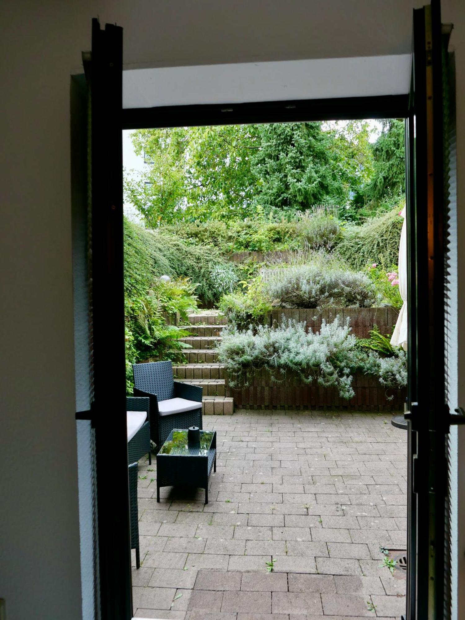 Schoenes Apartment Mit Terrasse Im Steingarten Bad Vilbel Exterior photo